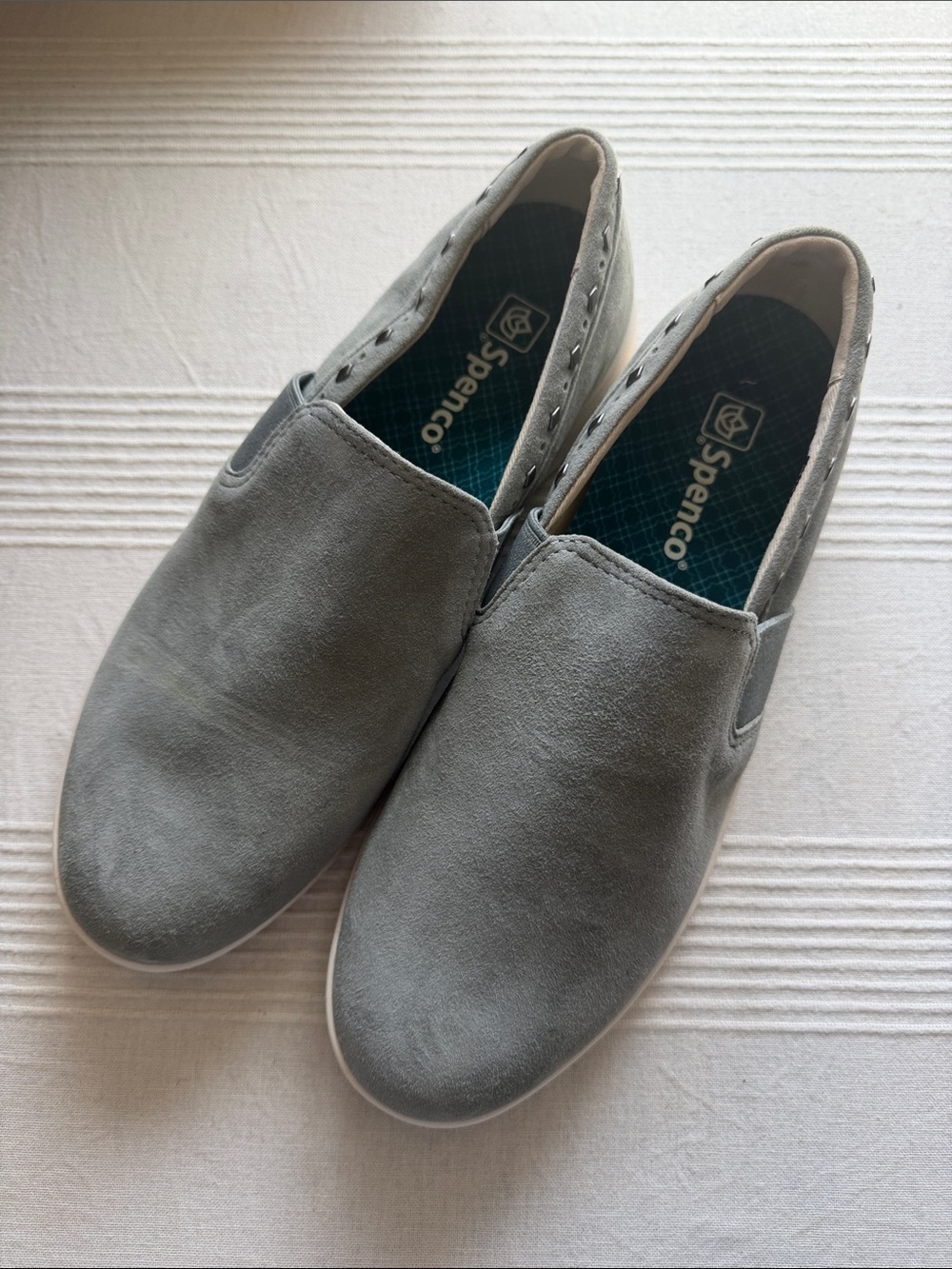 Spenco Women’s Slip-On Flats in Light Gray Suede